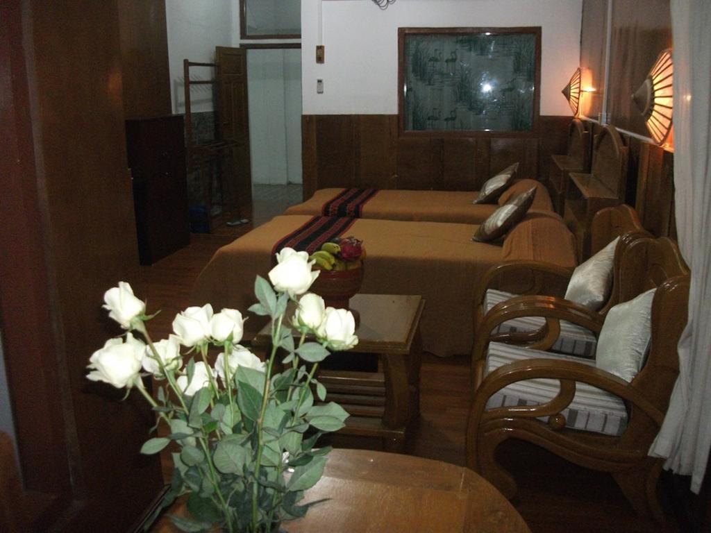Mingalar Inn Inle Lake Exterior foto
